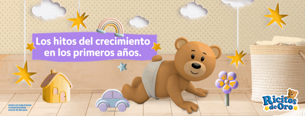Osito de Ricitos de Oro gateando en una habitación decorada con estrellas, arcoíris y juguetes, simbolizando los hitos del crecimiento infantil.